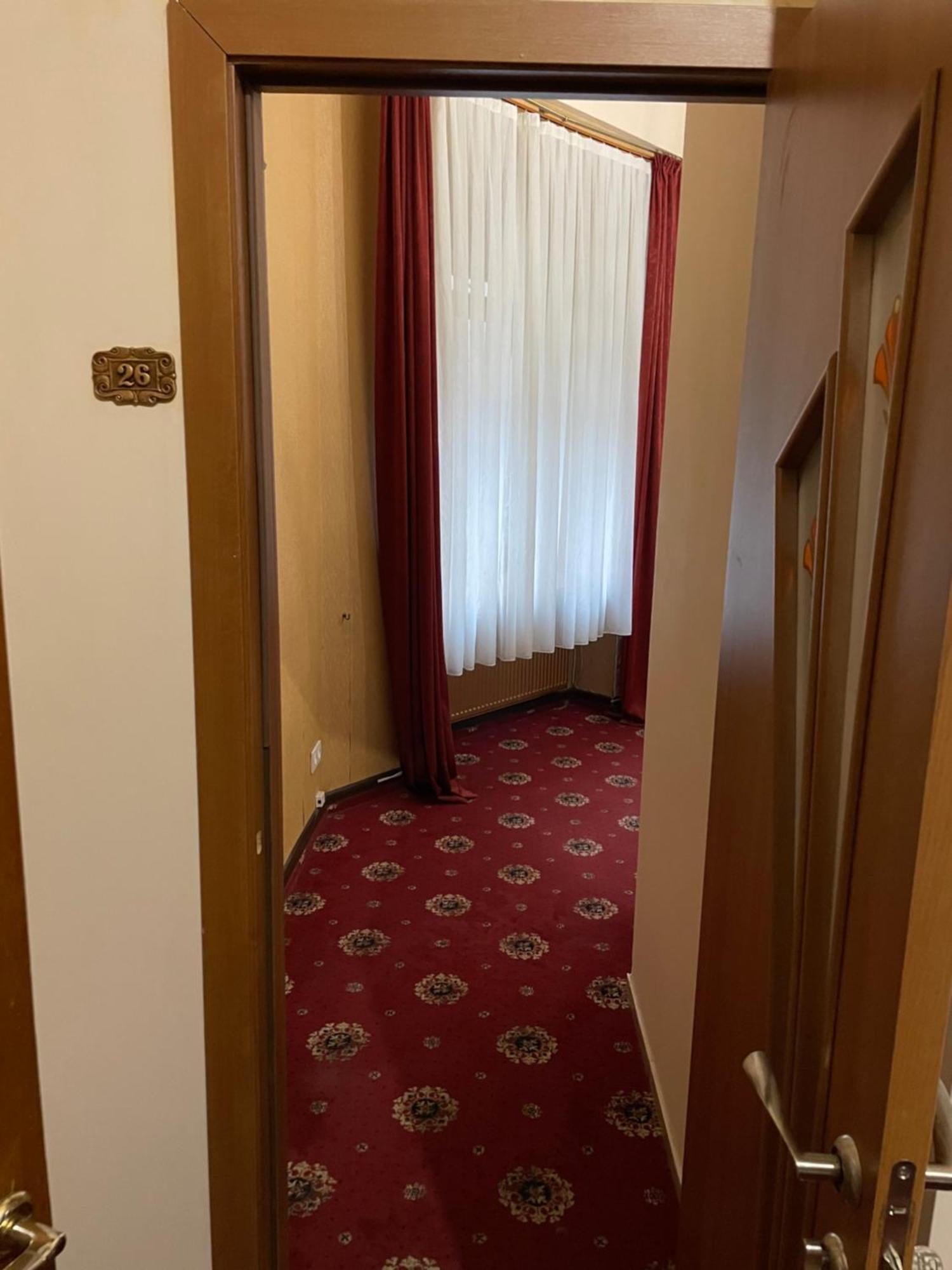 Mini Hotel Central Park Lviv Extérieur photo